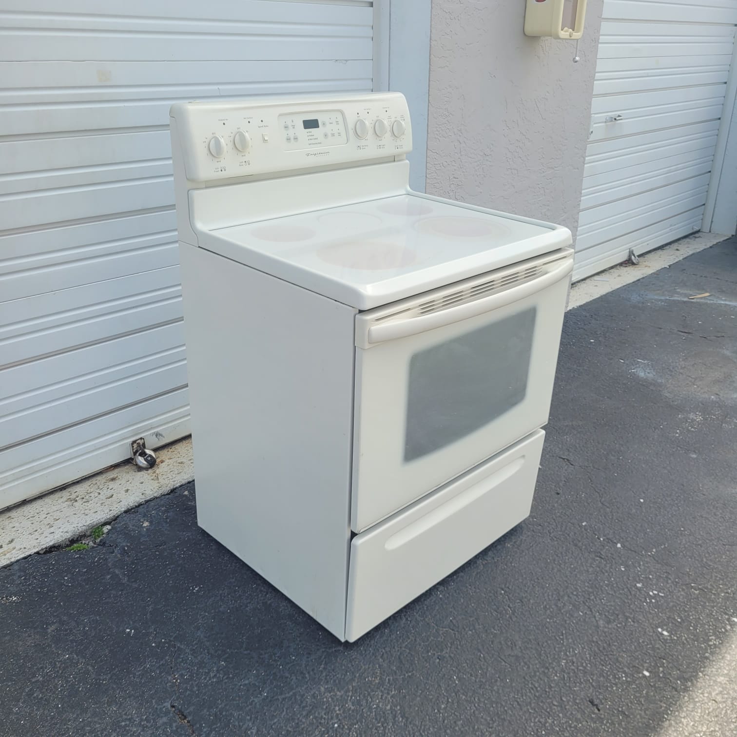 Frigidaire Electric Stove Frigidaire Electric Stove